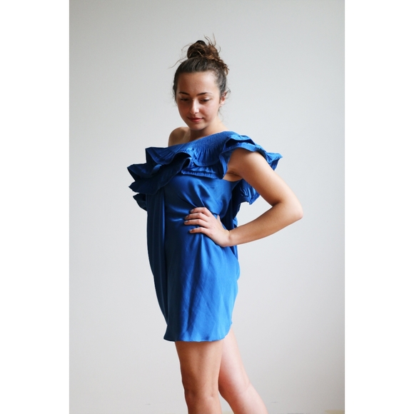 BCBG | Ruffle Drape Dress - Picture 3 of 4